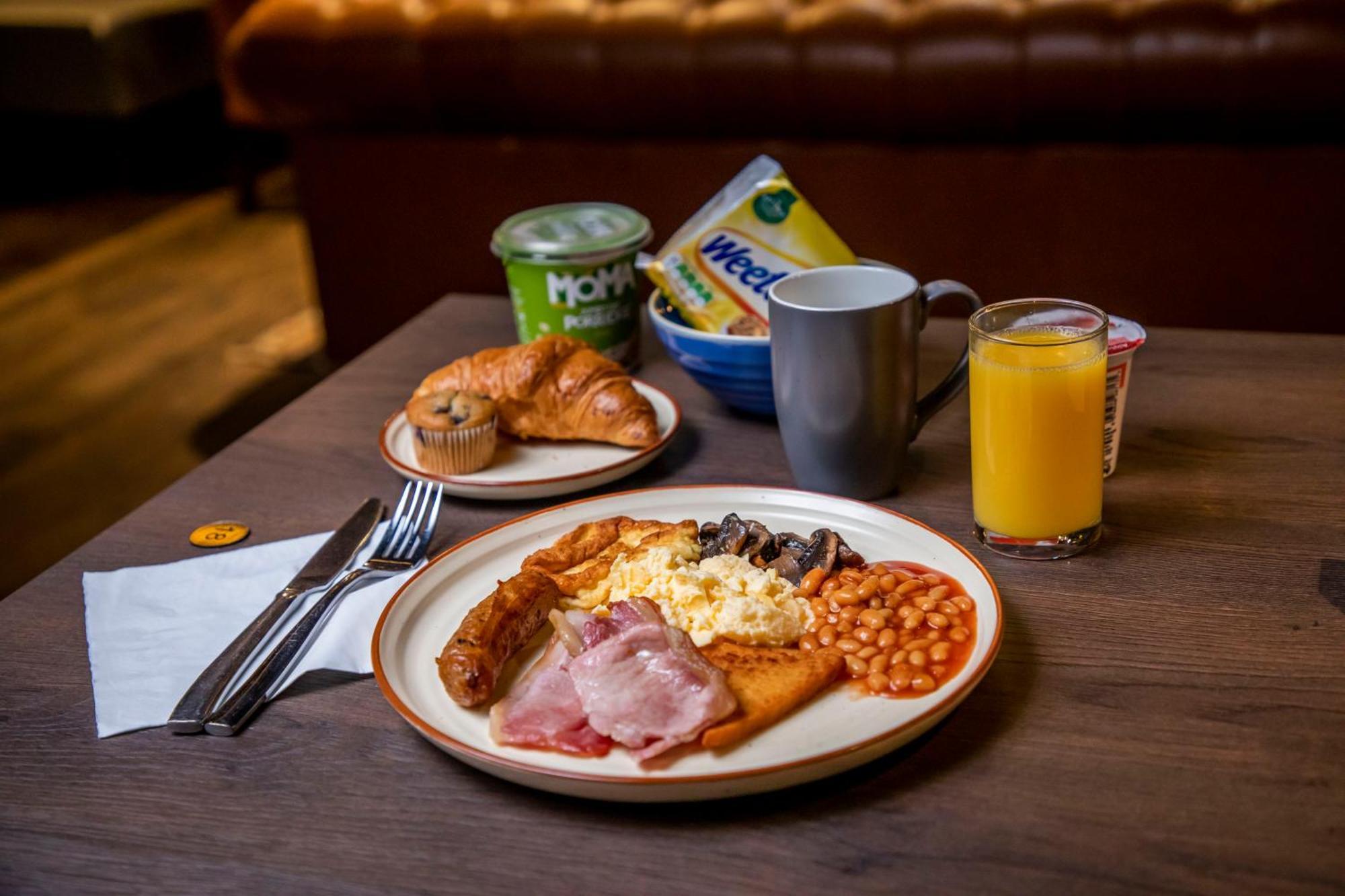 Ibis Styles Glasgow Central Екстериор снимка