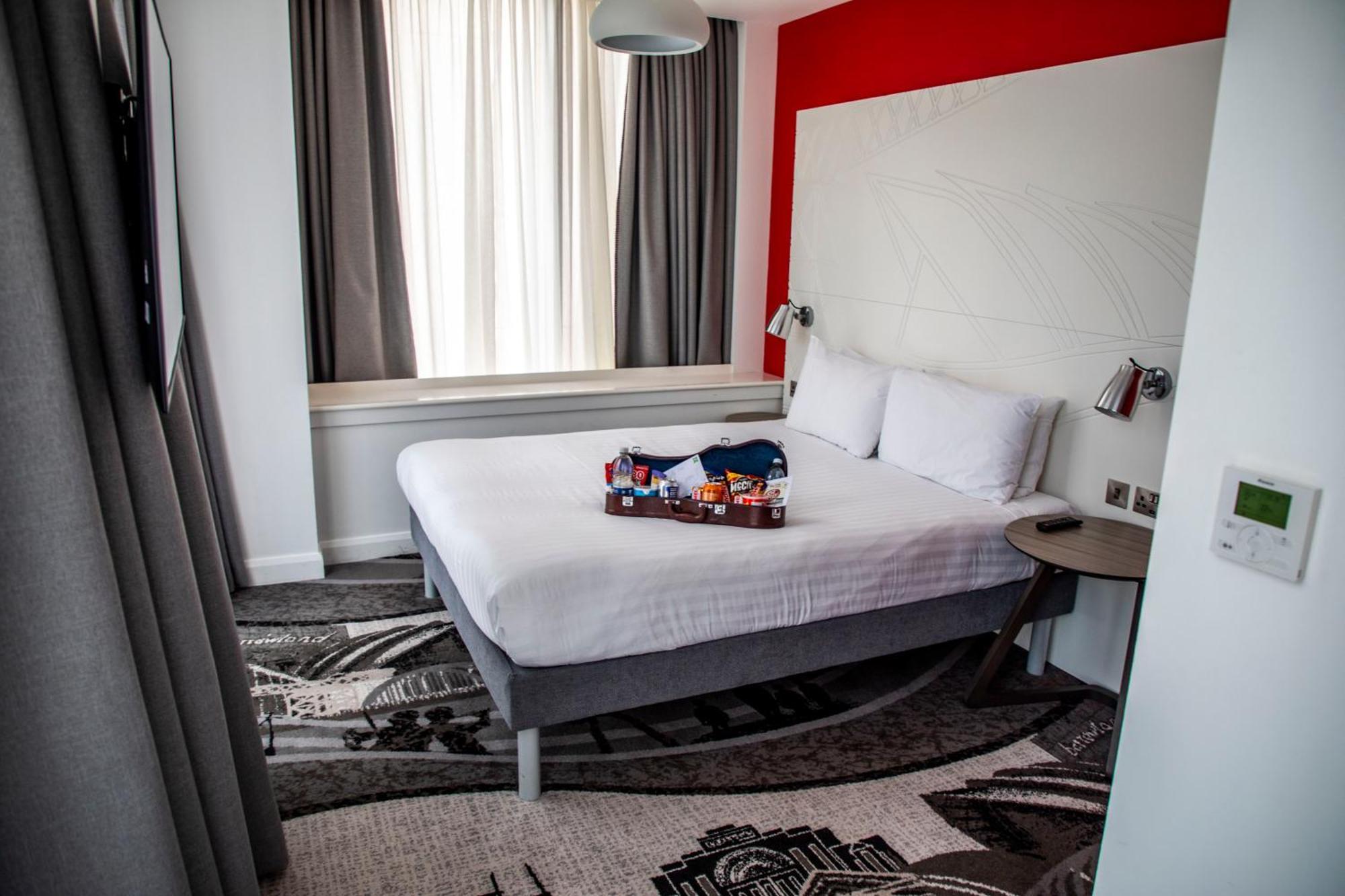 Ibis Styles Glasgow Central Екстериор снимка